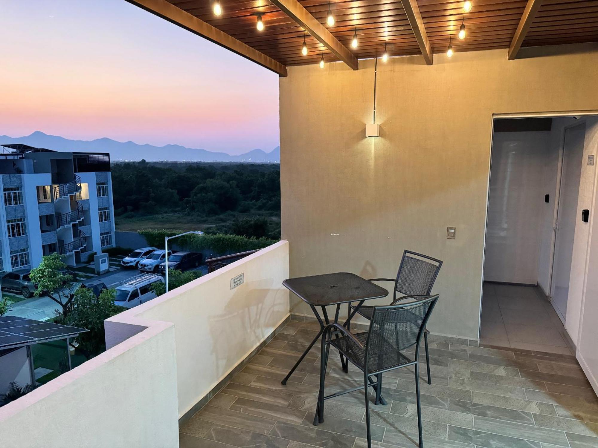 Penthouse Manzanillo Exclusivo Con Alberca Apartment Exterior photo
